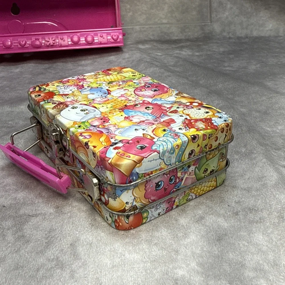 Shopkins collectors case
